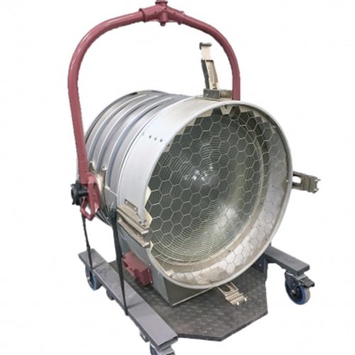 20k-studio-fresnel-w-208v-SE-globe-3811