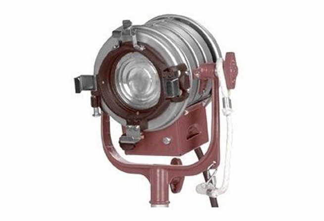 300w-bitweenie-fresnel-3795