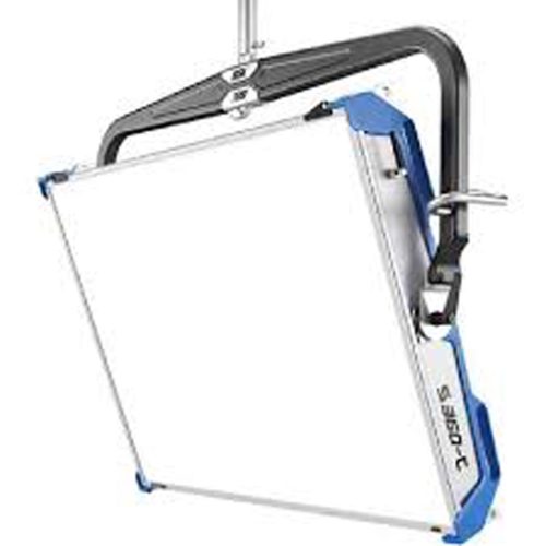 ARRI-S360-C-LED-SkyPanel-kit-3977