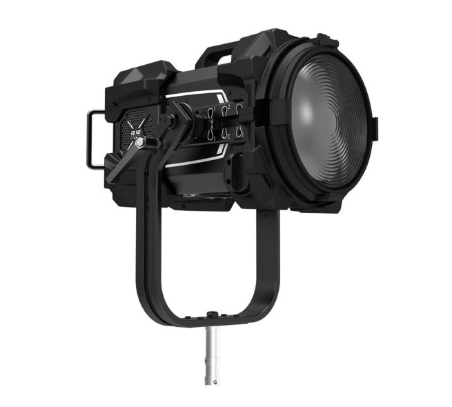 Fiilex-Q10-RGBW-LED-fresnel-900w-7104