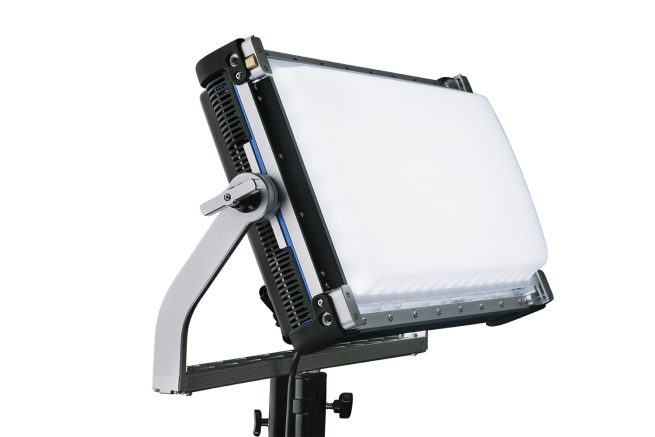 Creamsource Vortex8 2x1 RGBW LED - Image 15