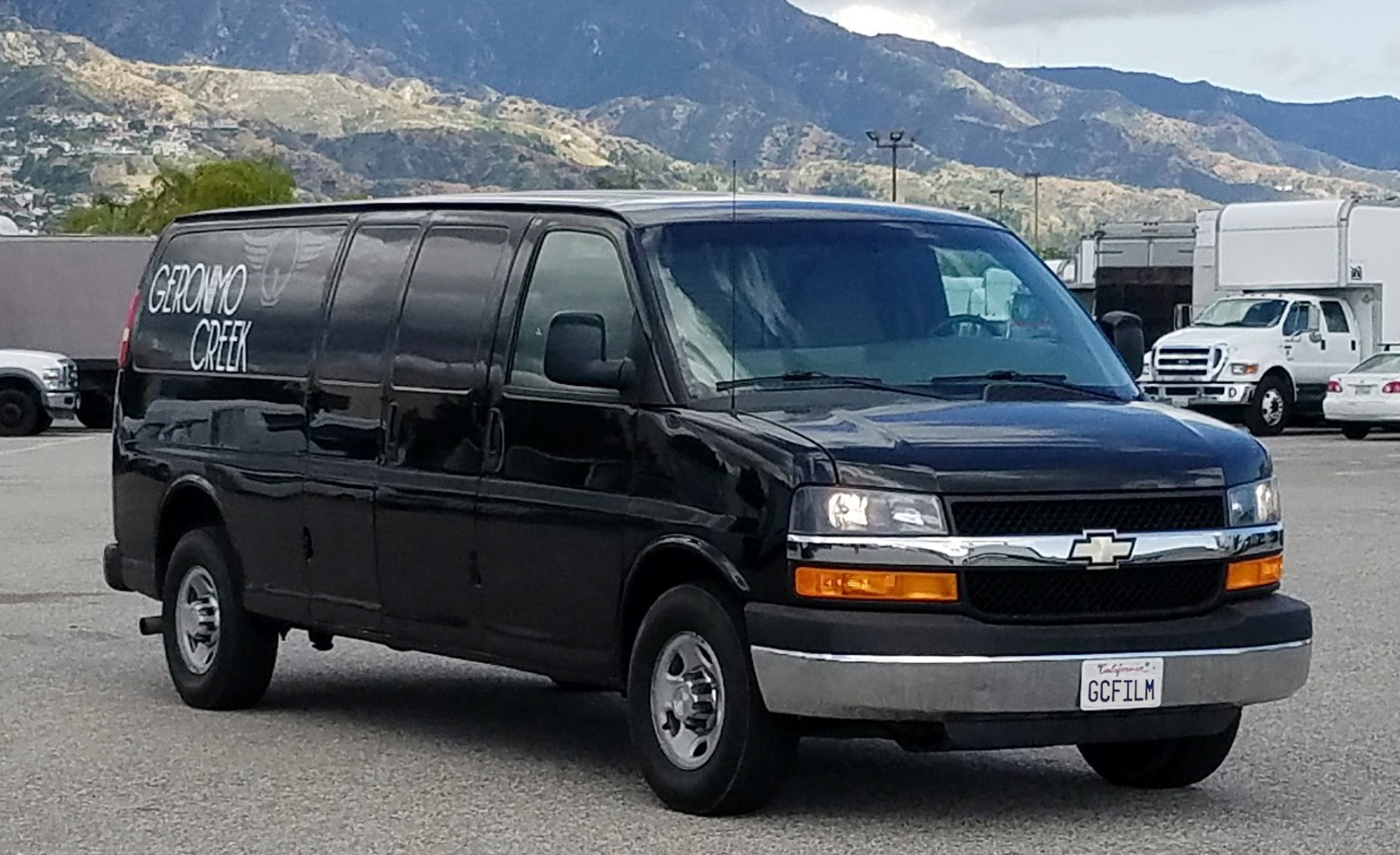 1 ton Chevy 3500 extended cargo van - Image 2