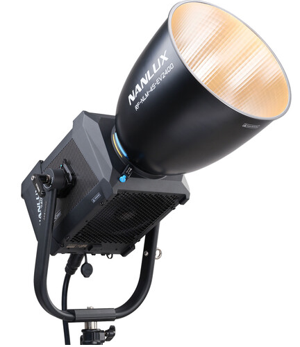 Nanlux-Evoke-2400B-bi-color-LED-7379